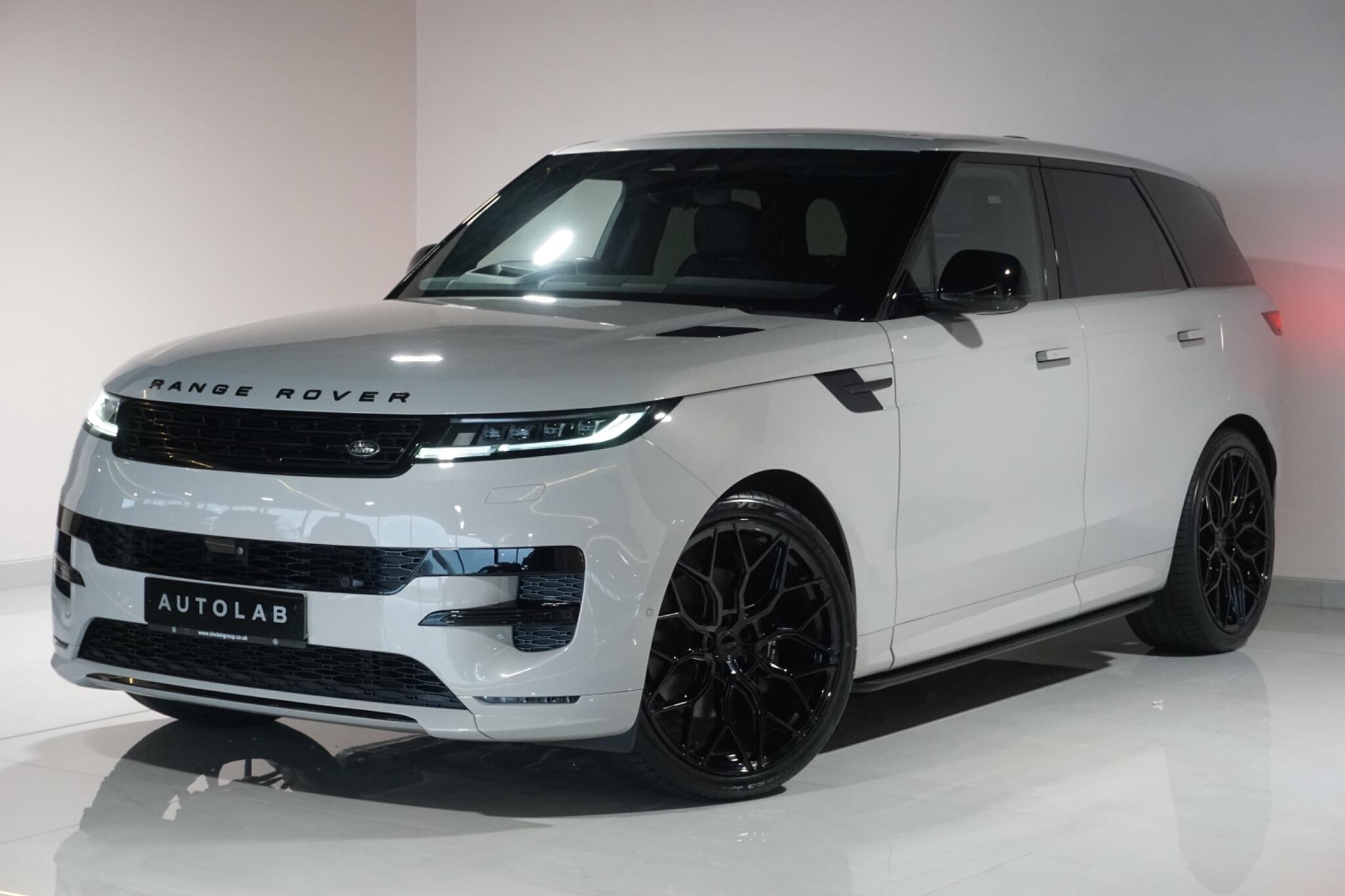 Land Rover Range Rover Sport 3.0 D300 MHEV Dynamic SE SUV 5dr Diesel Auto 4WD Euro 6 (s/s) (300 ps)